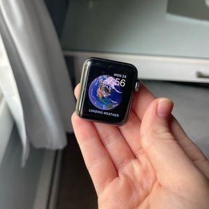 APPLE WATCH - Series 3 38mm Space Gray (Wifi/GPS only) BAND AND CHARGER INCLUDED
